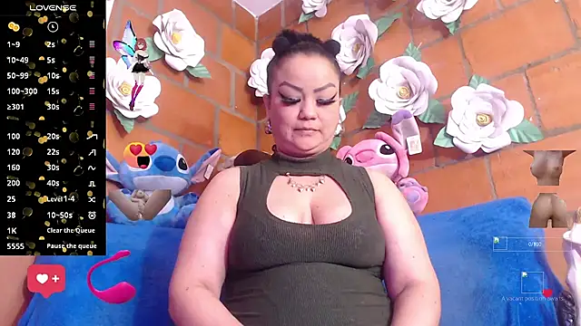 Snapshot of IngritBitch chatting on 28, 10, 2025 IngritBitch online show from 28, 10, 2025