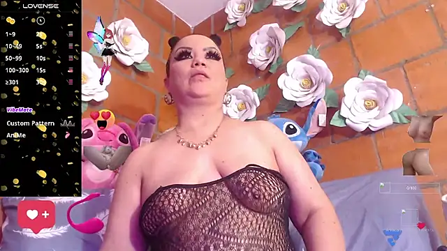 Snapshot of IngritBitch chatting on 9, 11, 2025 IngritBitch online show from 9, 11, 2025