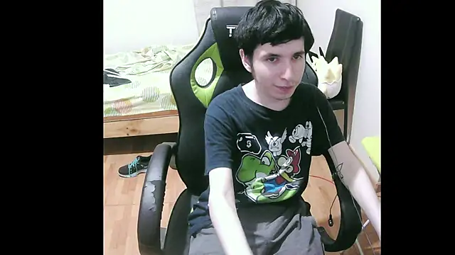 Snapshot of Twink_martinboy chatting on 1, 2, 2025 Twink martinboy online show from 1, 2, 2025