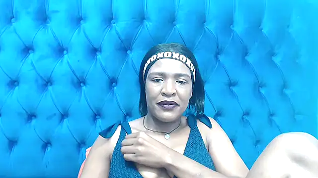 Snapshot of SpicyQueenxxxx chatting on 15, 4, 2026 SpicyQueenxxxx online show from 15, 4, 2026