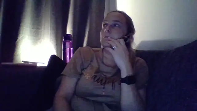 Snapshot of scrummymummy2 chatting on 13, 5, 2026 scrummymummy2 online show from 13, 5, 2026