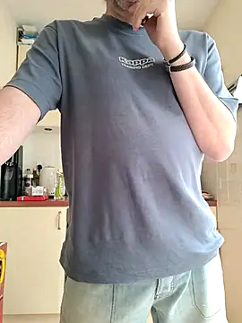 Snapshot of JulianJ50 chatting on 23, 3, 2026 JulianJ50 online show from 23, 3, 2026