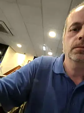 Snapshot of JulianJ50 chatting on 31, 3, 2026 JulianJ50 online show from 31, 3, 2026