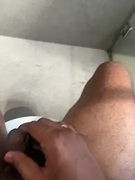 Snapshot of shrreyyyy chatting on 22, 3, 2025 shrreyyyy online show from 22, 3, 2025