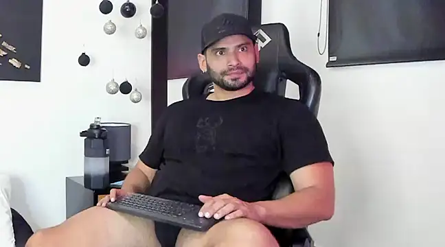 Dereck vega online show from 12, 12, 2024