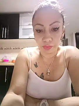 Snapshot of coral_smitth chatting on 11, 3, 2025 coral smitth online show from 11, 3, 2025