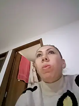 Snapshot of coral_smitth chatting on 14, 10, 2025 coral smitth online show from 14, 10, 2025