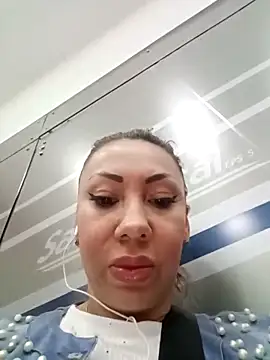 coral smitth online show from 8, 4, 2026