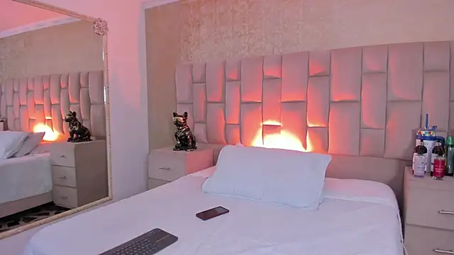 EmmaTorres  online show from 29, 10, 2025