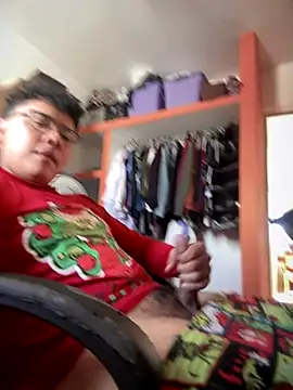 Parejasumisa27 online show from 1, 12, 2025