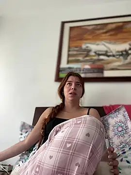 Snapshot of Cloew_Marz chatting on 10, 1, 2025 Cloew Marz online show from 10, 1, 2025