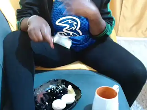 Snapshot of leslysexygirl chatting on 27, 2, 2026 leslysexygirl online show from 27, 2, 2026