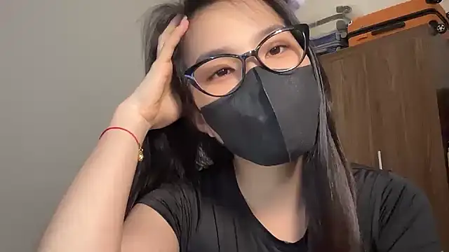 Lilisa miu online show from 7, 10, 2025