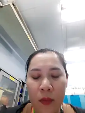 Snapshot of Benlla2802 chatting on 10, 12, 2024 Benlla2802 online show from 10, 12, 2024