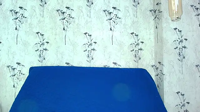 Mia candy 0 online show from 4, 2, 2025