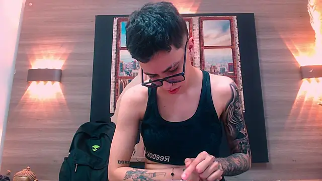 Cutie Shy  online show from 26, 11, 2025