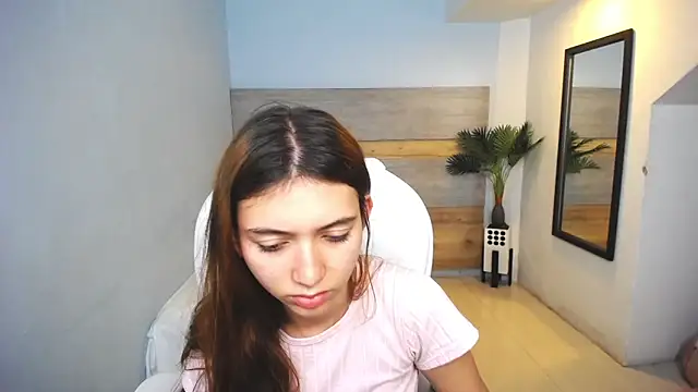 liseth fox online show from 4, 12, 2024