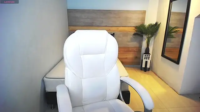 liseth fox online show from 11, 3, 2025