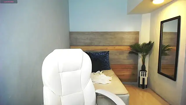 liseth fox online show from 12, 3, 2025