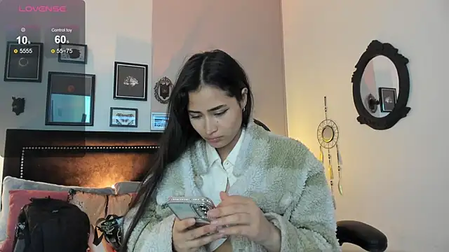 lara madisson online show from 12, 9, 2025