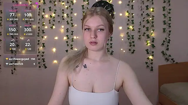 EmiliaDuchess online show from 6, 3, 2025