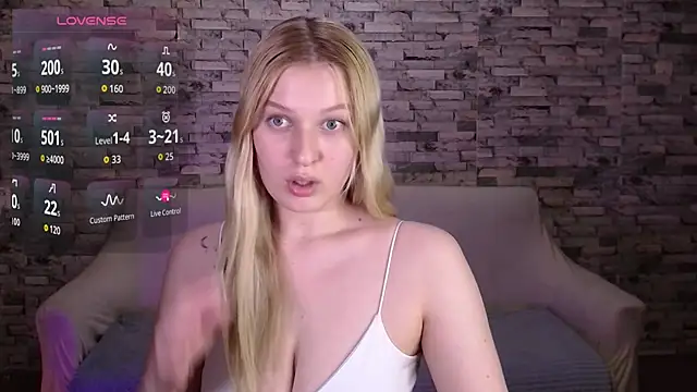 EmiliaDuchess online show from 12, 4, 2026