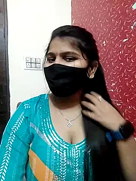Hotty-simran online show from 1, 3, 2025