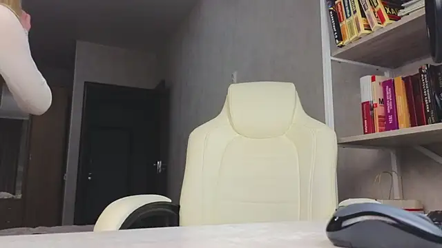 Snapshot of Marietta_Castro chatting on 8, 2, 2026 Marietta Castro online show from 8, 2, 2026