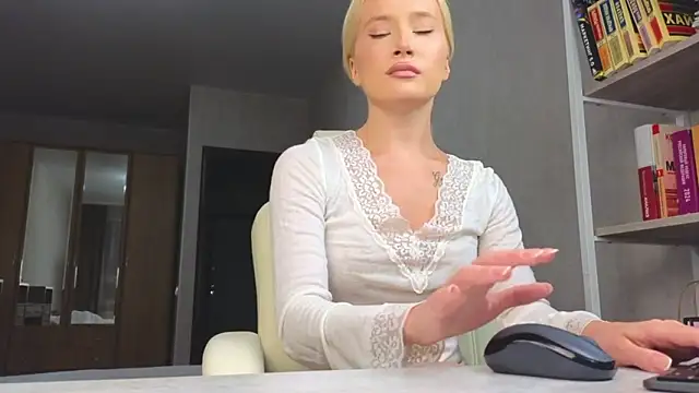 Snapshot of Marietta_Castro chatting on 26, 2, 2026 Marietta Castro online show from 26, 2, 2026