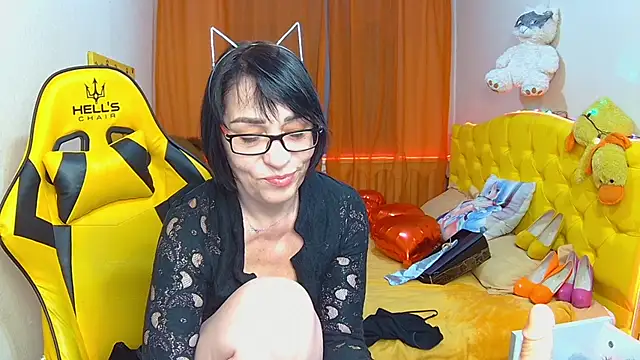 SandraHormas online show from 10, 2, 2025