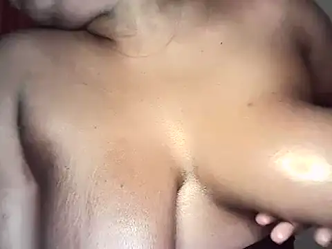 Snapshot of pretty_bums chatting on 17, 2, 2025 pretty bums online show from 17, 2, 2025