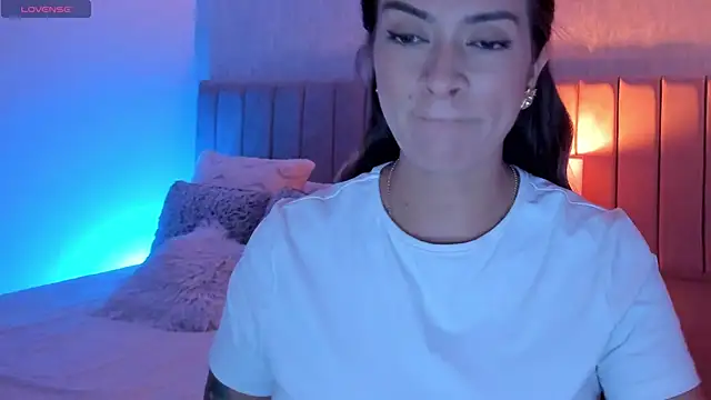 Snapshot of Victoria_romanox chatting on 3, 3, 2025 Victoria romanox online show from 3, 3, 2025