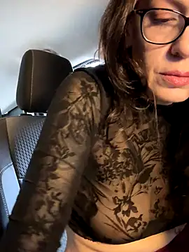 BeautifulMesss online show from 10, 9, 2025