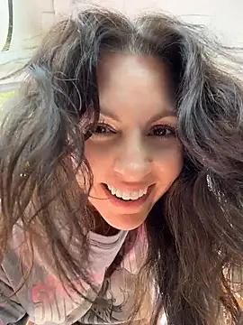 Snapshot of BeautifulMesss chatting on 24, 7, 2026 BeautifulMesss online show from 24, 7, 2026