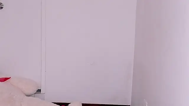 Snapshot of rousesuly chatting on 31, 1, 2025 rousesuly online show from 31, 1, 2025