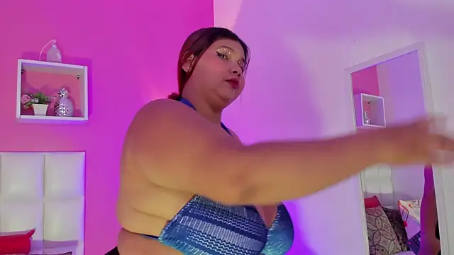 Snapshot of Alanna_hot3 chatting on 22, 6, 2026 Alanna hot3 online show from 22, 6, 2026