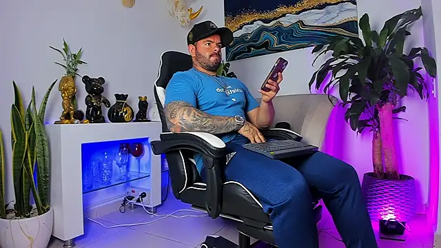 Snapshot of Johnnygrayson1 chatting on 17, 1, 2026 Johnnygrayson1 online show from 17, 1, 2026