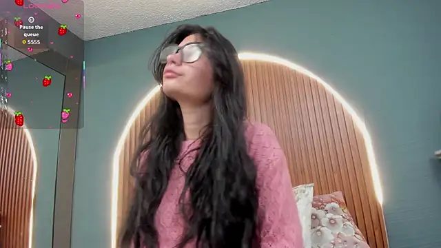 NayeCloud online show from 27, 11, 2025