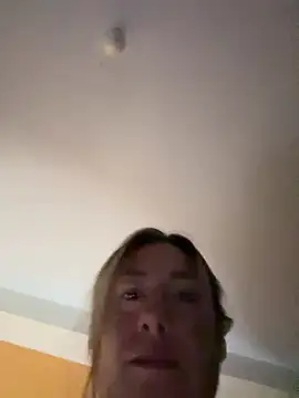 xLadyScarlettx online show from 17, 2, 2025