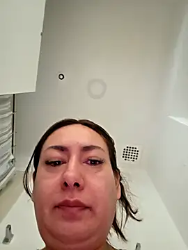 xLadyScarlettx online show from 17, 4, 2026