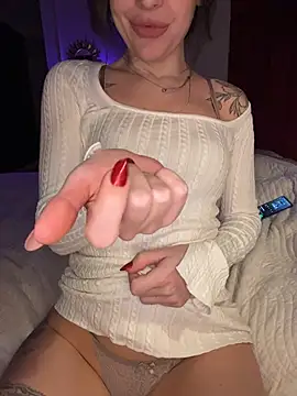 RubyLunaa online show from 15, 12, 2025