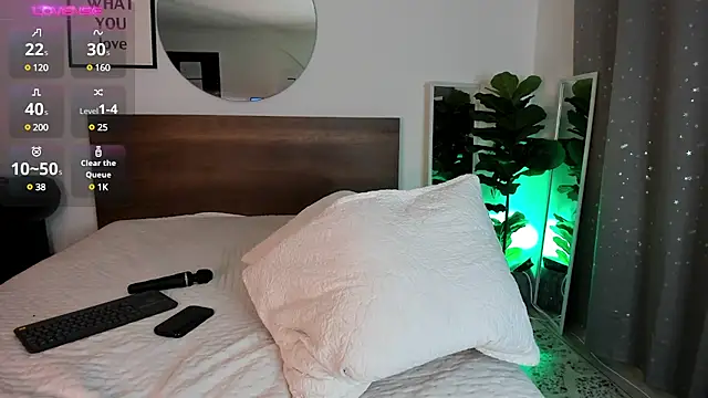 Isaa Coleman  online show from 4, 3, 2025