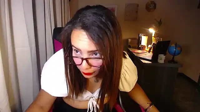 danielle rose 1 online show from 16, 3, 2026