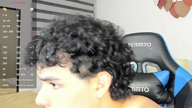 Snapshot of mateoleonee chatting on 25, 1, 2025 mateoleonee online show from 25, 1, 2025