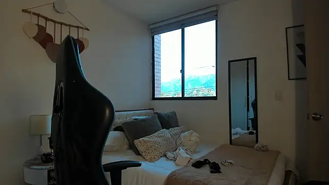 Snapshot of mateoleonee chatting on 25, 9, 2025 mateoleonee online show from 25, 9, 2025