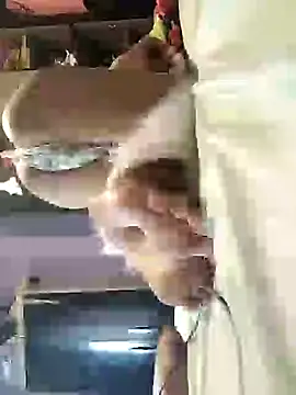 Snapshot of lorraine_alves_ferreira chatting on 19, 1, 2025 lorraine alves ferreira online show from 19, 1, 2025