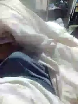 Snapshot of lorraine_alves_ferreira chatting on 24, 10, 2025 lorraine alves ferreira online show from 24, 10, 2025