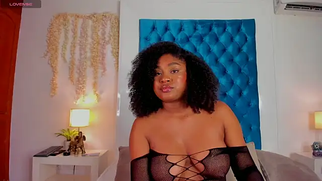 Snapshot of ohrianagibson chatting on 7, 5, 2026 ohrianagibson online show from 7, 5, 2026