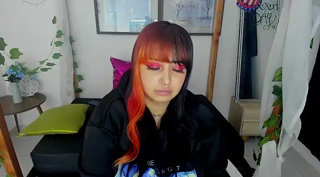 lussyevans24 online show from 22, 1, 2025