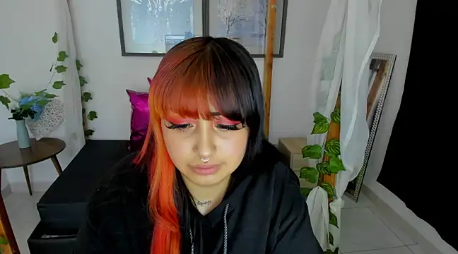 lussyevans24 online show from 27, 1, 2025